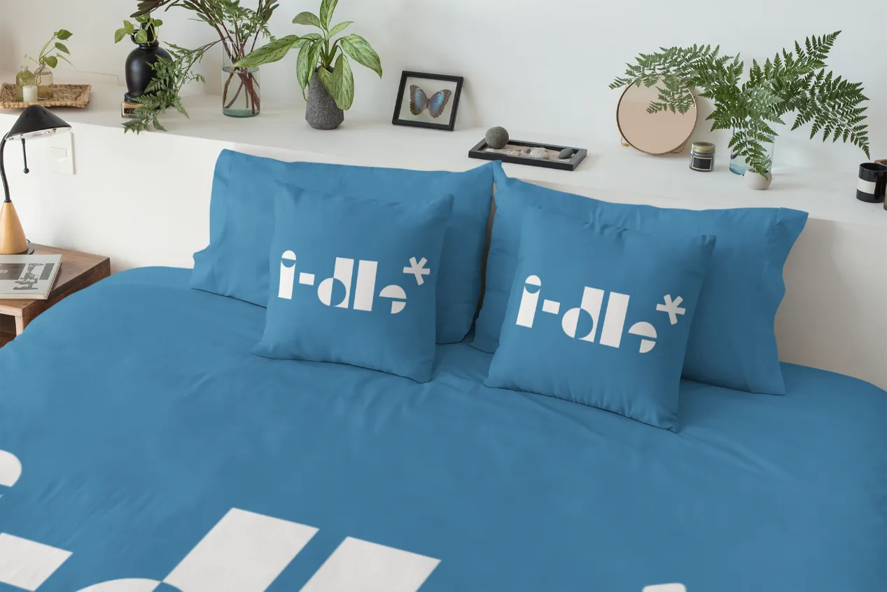 G-IDLE Logo Bed Sheets - Image 2